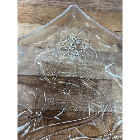 Home Beautiful Holiday Tree-Shaped Glass Serving Platter With Poinsettia Design - Picture 5 of 5